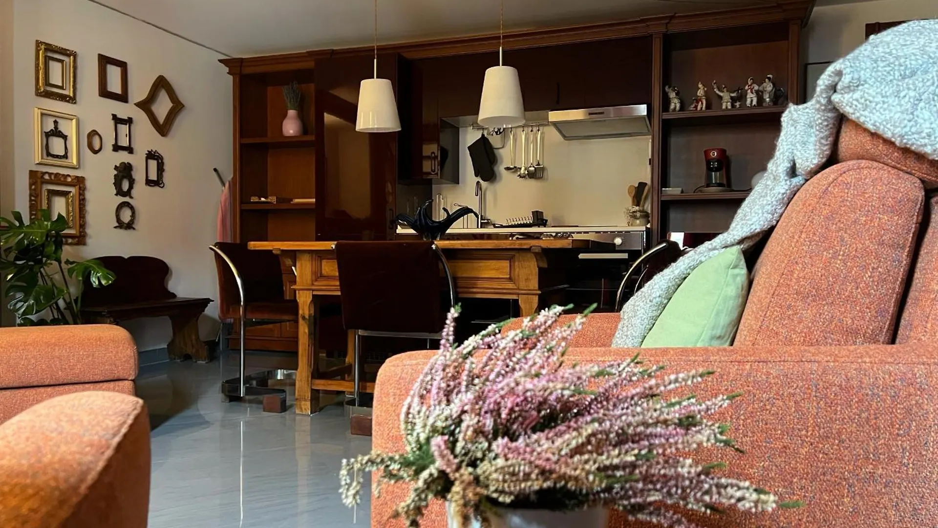 Ann' Amari Amaranto Apartment Naples Italy